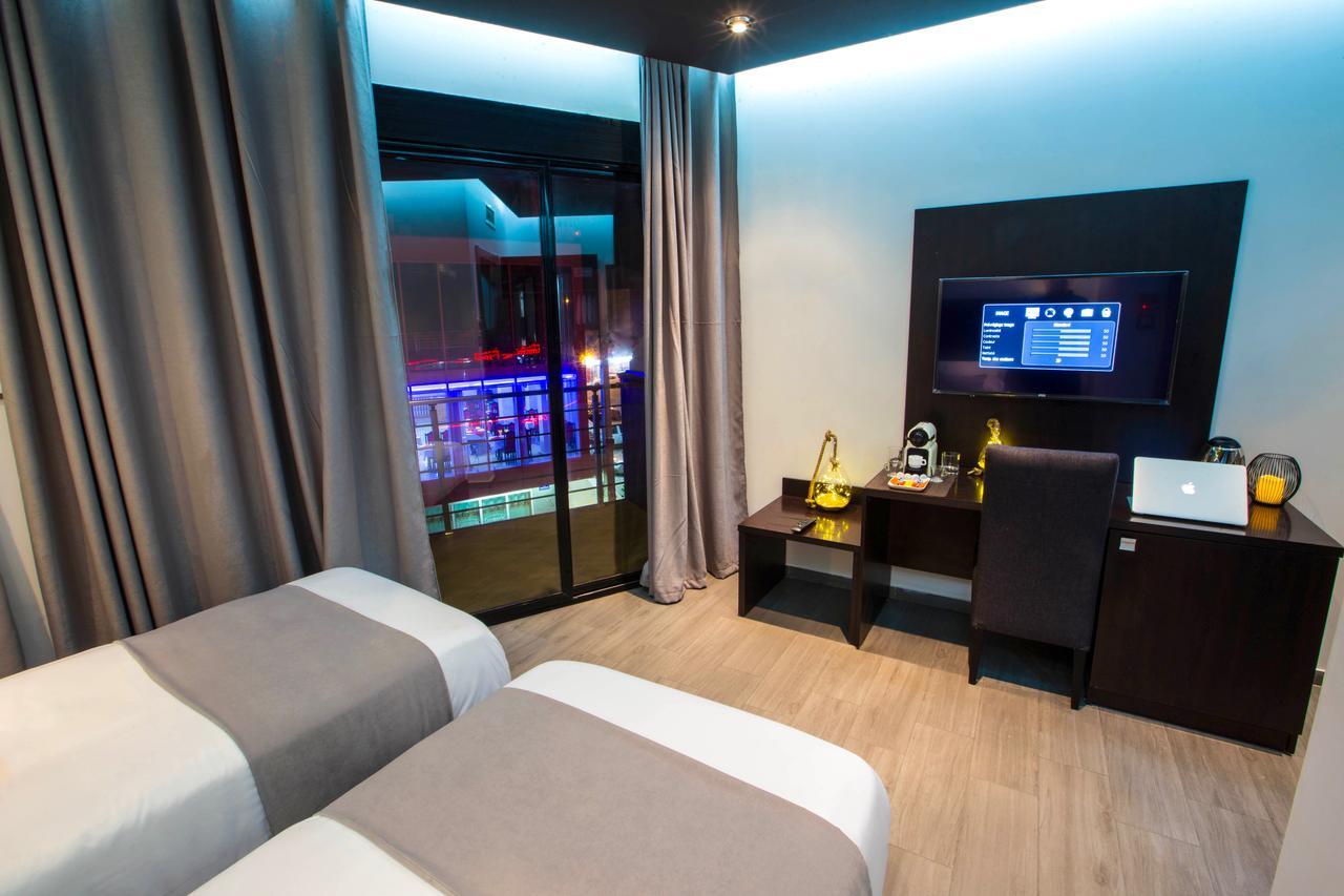 Calypso Home Oran Ain el Turk Exteriér fotografie